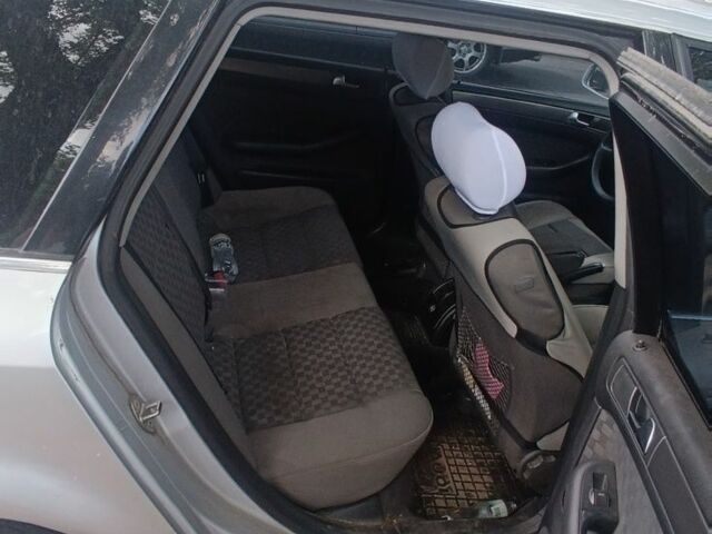 Сірий Ауді А6, об'ємом двигуна 2.5 л та пробігом 350 тис. км за 4200 $, фото 21 на Automoto.ua