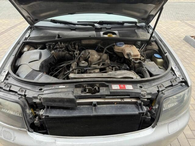 Серый Ауди А6, объемом двигателя 2.5 л и пробегом 500 тыс. км за 3300 $, фото 5 на Automoto.ua