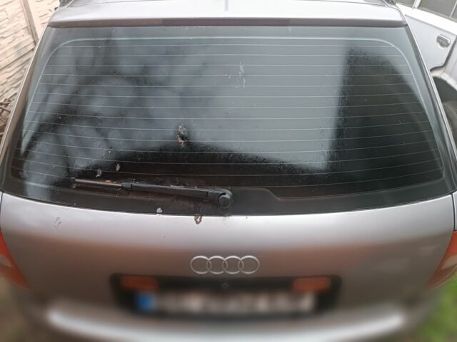 Серый Ауди А6, объемом двигателя 2.5 л и пробегом 280 тыс. км за 3000 $, фото 1 на Automoto.ua