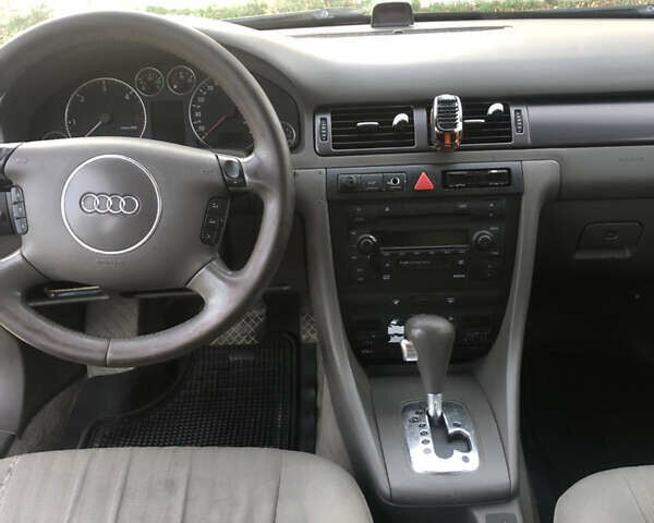Серый Ауди А6, объемом двигателя 2.5 л и пробегом 300 тыс. км за 4100 $, фото 10 на Automoto.ua