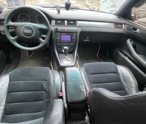 Серый Ауди А6, объемом двигателя 2.5 л и пробегом 318 тыс. км за 3750 $, фото 2 на Automoto.ua