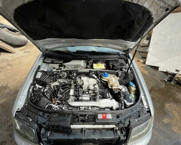 Сірий Ауді А6, об'ємом двигуна 2.5 л та пробігом 300 тис. км за 5500 $, фото 2 на Automoto.ua