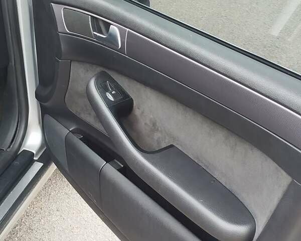 Серый Ауди А6, объемом двигателя 2.5 л и пробегом 350 тыс. км за 2999 $, фото 14 на Automoto.ua