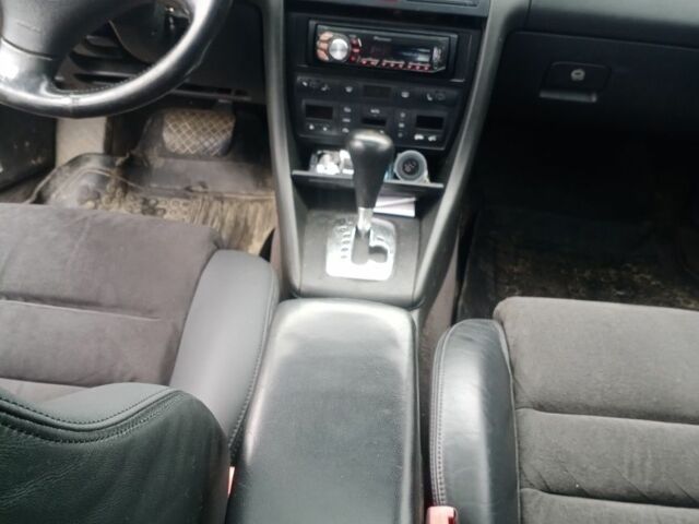 Сірий Ауді А6, об'ємом двигуна 2.5 л та пробігом 347 тис. км за 3600 $, фото 7 на Automoto.ua