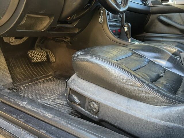 Серый Ауди А6, объемом двигателя 2.5 л и пробегом 350 тыс. км за 3999 $, фото 10 на Automoto.ua