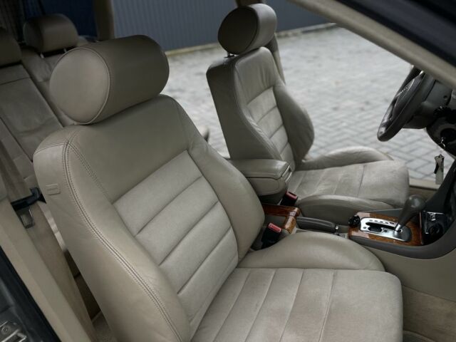 Серый Ауди А6, объемом двигателя 2.5 л и пробегом 300 тыс. км за 2699 $, фото 19 на Automoto.ua