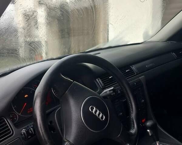 Серый Ауди А6, объемом двигателя 2.5 л и пробегом 461 тыс. км за 5500 $, фото 2 на Automoto.ua