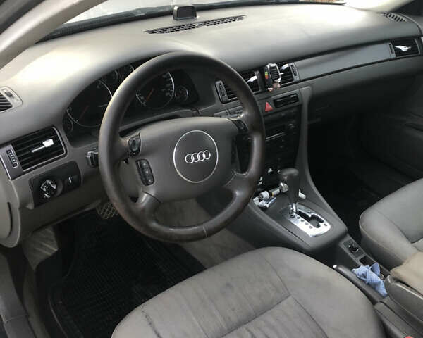 Серый Ауди А6, объемом двигателя 2.5 л и пробегом 300 тыс. км за 4100 $, фото 7 на Automoto.ua