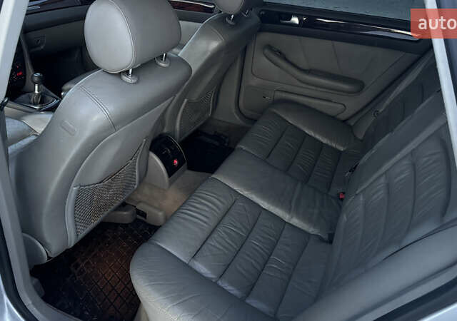 Сірий Ауді А6, об'ємом двигуна 2.5 л та пробігом 350 тис. км за 4450 $, фото 9 на Automoto.ua