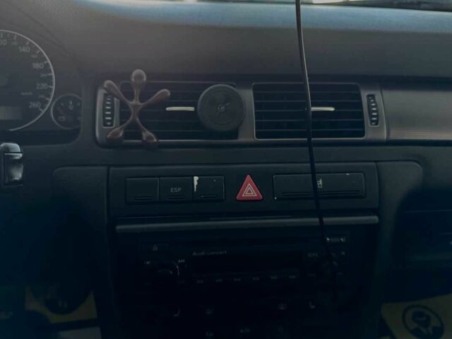 Серый Ауди А6, объемом двигателя 1.8 л и пробегом 273 тыс. км за 5900 $, фото 16 на Automoto.ua