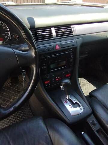 Ауди А6 2003 в Теплодаре на Automoto.ua Серый Ауди А6, объемом двигателя 2.5 л и пробегом 350 тыс. км за 5200 $, фото 2 на Automoto.ua