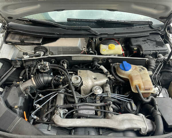 Сірий Ауді А6, об'ємом двигуна 2.5 л та пробігом 300 тис. км за 5500 $, фото 1 на Automoto.ua
