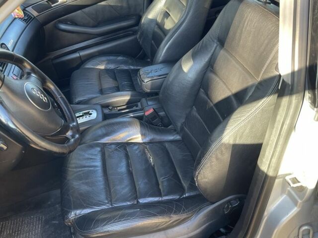 Серый Ауди А6, объемом двигателя 2.5 л и пробегом 350 тыс. км за 3999 $, фото 11 на Automoto.ua