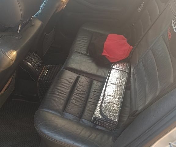 Серый Ауди А6, объемом двигателя 2.5 л и пробегом 450 тыс. км за 5000 $, фото 4 на Automoto.ua