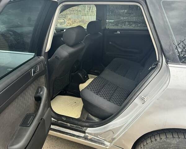 Серый Ауди А6, объемом двигателя 2.5 л и пробегом 400 тыс. км за 3300 $, фото 3 на Automoto.ua