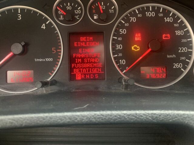 Сірий Ауді А6, об'ємом двигуна 2.5 л та пробігом 370 тис. км за 2600 $, фото 5 на Automoto.ua