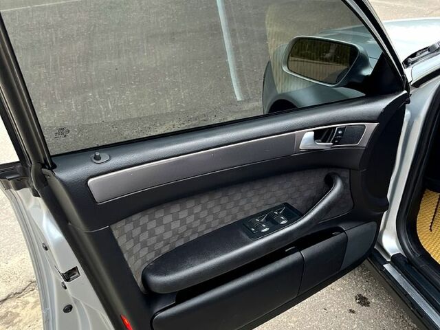 Серый Ауди А6, объемом двигателя 2.5 л и пробегом 350 тыс. км за 4750 $, фото 5 на Automoto.ua