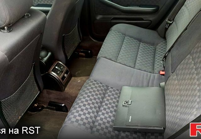 Серый Ауди А6, объемом двигателя 2.5 л и пробегом 250 тыс. км за 3500 $, фото 3 на Automoto.ua