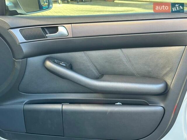 Серый Ауди А6, объемом двигателя 2.5 л и пробегом 296 тыс. км за 5990 $, фото 23 на Automoto.ua