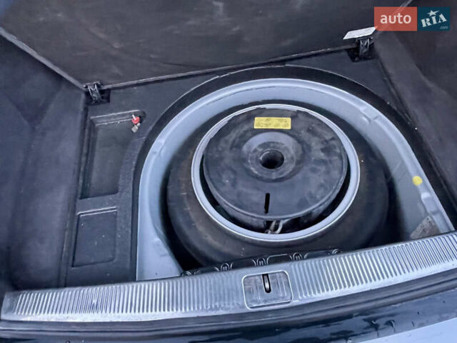 Серый Ауди А6, объемом двигателя 2.5 л и пробегом 227 тыс. км за 5200 $, фото 34 на Automoto.ua