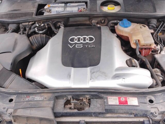 Серый Ауди А6, объемом двигателя 2.5 л и пробегом 390 тыс. км за 3600 $, фото 5 на Automoto.ua