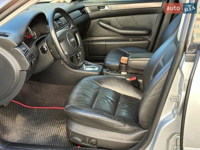 Серый Ауди А6, объемом двигателя 2.5 л и пробегом 296 тыс. км за 5990 $, фото 7 на Automoto.ua