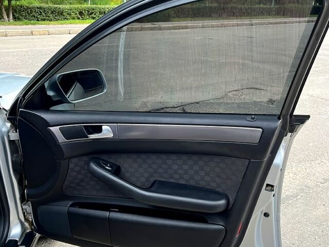 Серый Ауди А6, объемом двигателя 2.5 л и пробегом 350 тыс. км за 4750 $, фото 11 на Automoto.ua