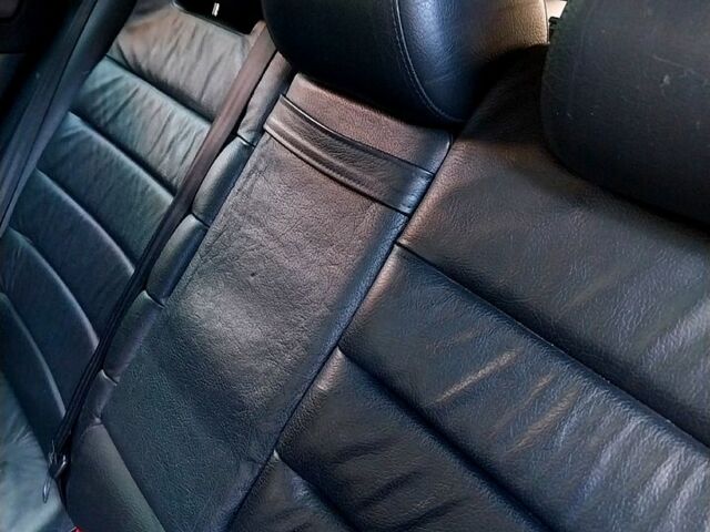 Серый Ауди А6, объемом двигателя 2.5 л и пробегом 373 тыс. км за 6100 $, фото 3 на Automoto.ua