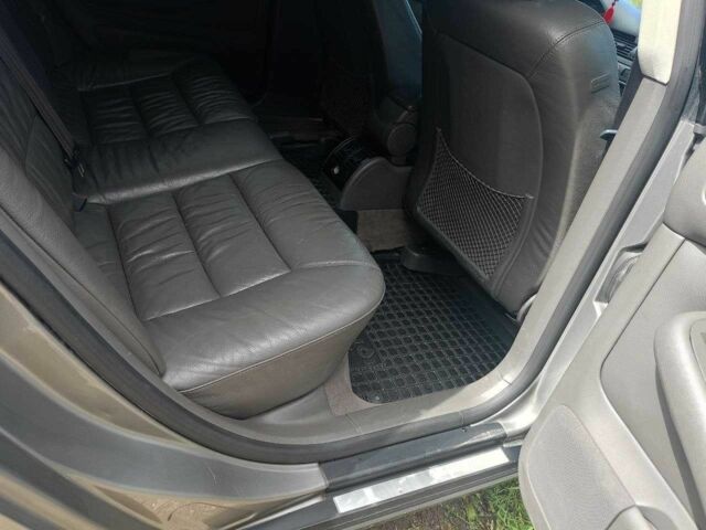 Сірий Ауді А6, об'ємом двигуна 2.5 л та пробігом 420 тис. км за 4100 $, фото 5 на Automoto.ua