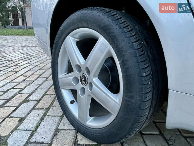 Серый Ауди А6, объемом двигателя 2.5 л и пробегом 227 тыс. км за 5200 $, фото 35 на Automoto.ua