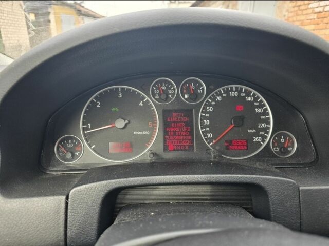 Сірий Ауді А6, об'ємом двигуна 2.5 л та пробігом 227 тис. км за 4900 $, фото 1 на Automoto.ua