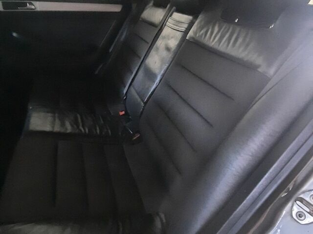 Серый Ауди А6, объемом двигателя 2.5 л и пробегом 250 тыс. км за 4000 $, фото 15 на Automoto.ua