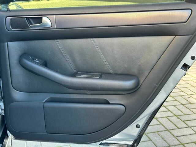 Серый Ауди А6, объемом двигателя 2.5 л и пробегом 296 тыс. км за 5990 $, фото 18 на Automoto.ua