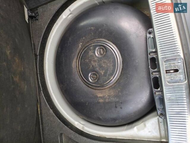 Ауди А6 2004 в Виннице на Automoto.ua Серый Ауди А6, объемом двигателя 1.8 л и пробегом 247 тыс. км за 4350 $, фото 16 на Automoto.ua