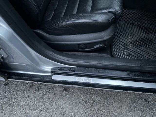 Серый Ауди А6, объемом двигателя 2.5 л и пробегом 385 тыс. км за 5200 $, фото 16 на Automoto.ua