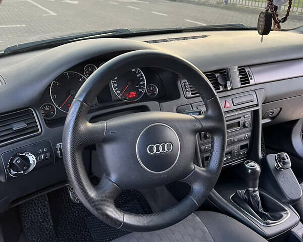 Серый Ауди А6, объемом двигателя 2.5 л и пробегом 265 тыс. км за 5200 $, фото 7 на Automoto.ua