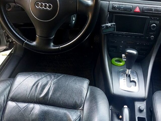 Серый Ауди А6, объемом двигателя 2.5 л и пробегом 373 тыс. км за 6100 $, фото 1 на Automoto.ua