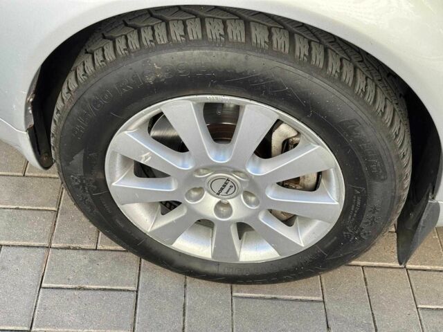 Серый Ауди А6, объемом двигателя 2.5 л и пробегом 296 тыс. км за 5990 $, фото 6 на Automoto.ua