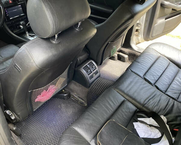 Сірий Ауді А6, об'ємом двигуна 2.5 л та пробігом 380 тис. км за 3900 $, фото 4 на Automoto.ua