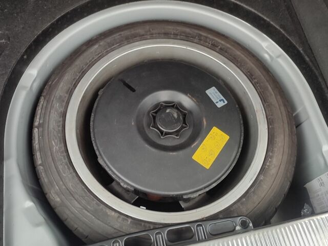 Сірий Ауді А6, об'ємом двигуна 2.5 л та пробігом 287 тис. км за 4555 $, фото 8 на Automoto.ua