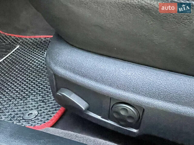 Серый Ауди А6, объемом двигателя 2.5 л и пробегом 227 тыс. км за 5200 $, фото 26 на Automoto.ua