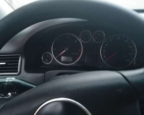 Ауди А6 2004 в Сарнах на Automoto.ua Серый Ауди А6, объемом двигателя 2.5 л и пробегом 309 тыс. км за 5200 $, фото 7 на Automoto.ua