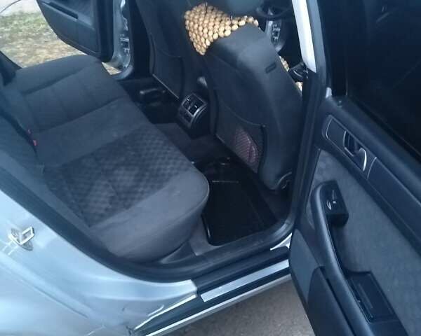 Ауди А6 2004 в Сарнах на Automoto.ua Серый Ауди А6, объемом двигателя 2.5 л и пробегом 309 тыс. км за 5200 $, фото 13 на Automoto.ua