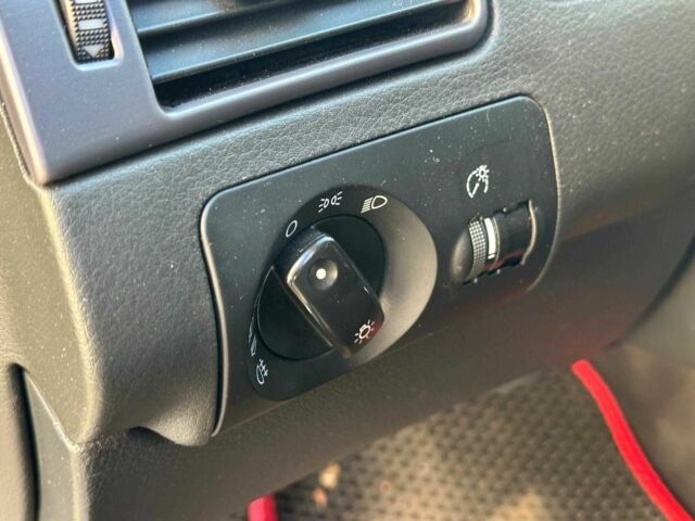 Серый Ауди А6, объемом двигателя 2.5 л и пробегом 296 тыс. км за 5990 $, фото 10 на Automoto.ua