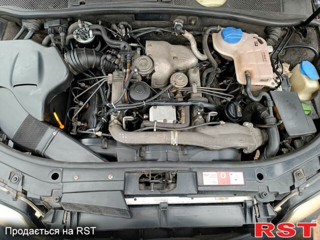 Серый Ауди А6, объемом двигателя 2.5 л и пробегом 444 тыс. км за 6000 $, фото 3 на Automoto.ua