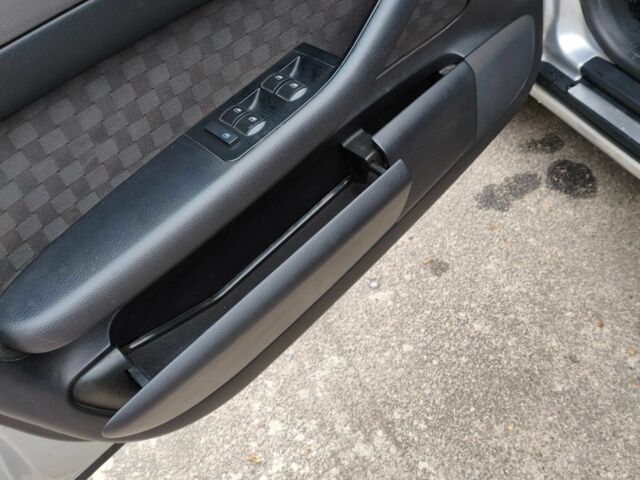 Серый Ауди А6, объемом двигателя 1.8 л и пробегом 247 тыс. км за 4200 $, фото 21 на Automoto.ua