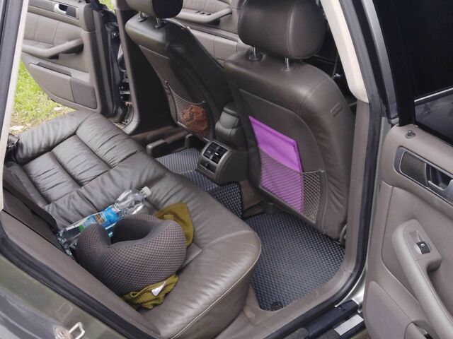 Серый Ауди А6, объемом двигателя 2.5 л и пробегом 390 тыс. км за 3600 $, фото 7 на Automoto.ua