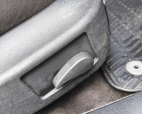 Ауди А6 2004 в Виннице на Automoto.ua Серый Ауди А6, объемом двигателя 1.8 л и пробегом 247 тыс. км за 4350 $, фото 11 на Automoto.ua