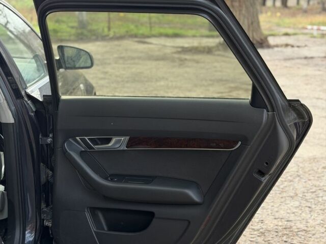 Серый Ауди А6, объемом двигателя 2 л и пробегом 280 тыс. км за 3550 $, фото 13 на Automoto.ua