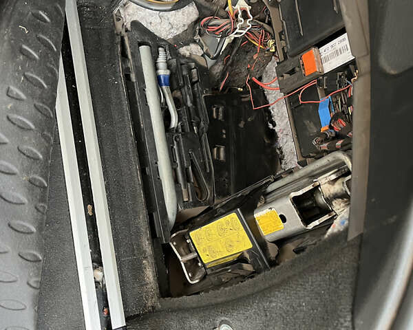 Серый Ауди А6, объемом двигателя 3 л и пробегом 325 тыс. км за 8300 $, фото 9 на Automoto.ua